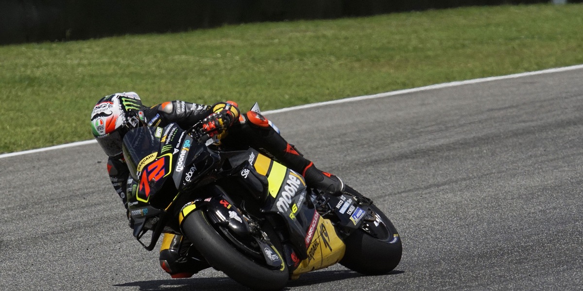 MotoGP, Bezzecchi vola nella PL2 del Sachsenring. Bagnaia 4°, Marquez alla Q1