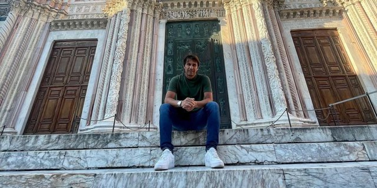 Conte a Siena, i tifosi della Juve: "Il giro termina a Torino"