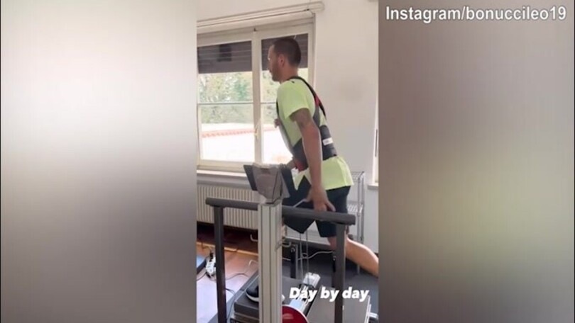 Bonucci lancia un messaggio: "Day by day"