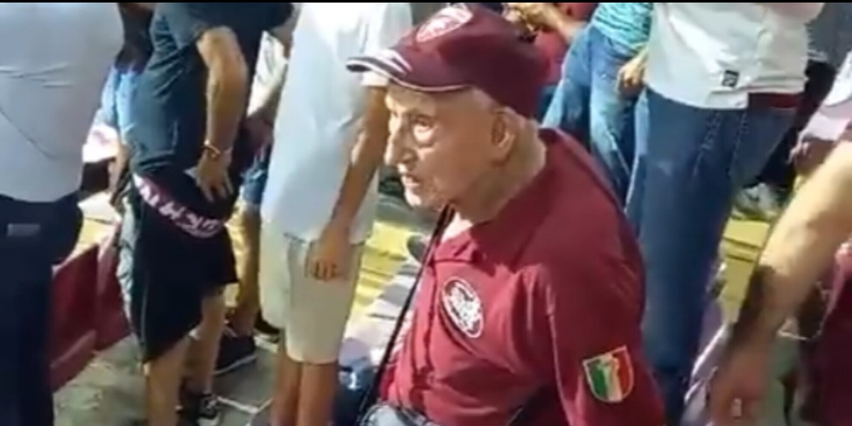 Il Torino e la danza di Zio Paolo, super tifoso virale di 87 anni