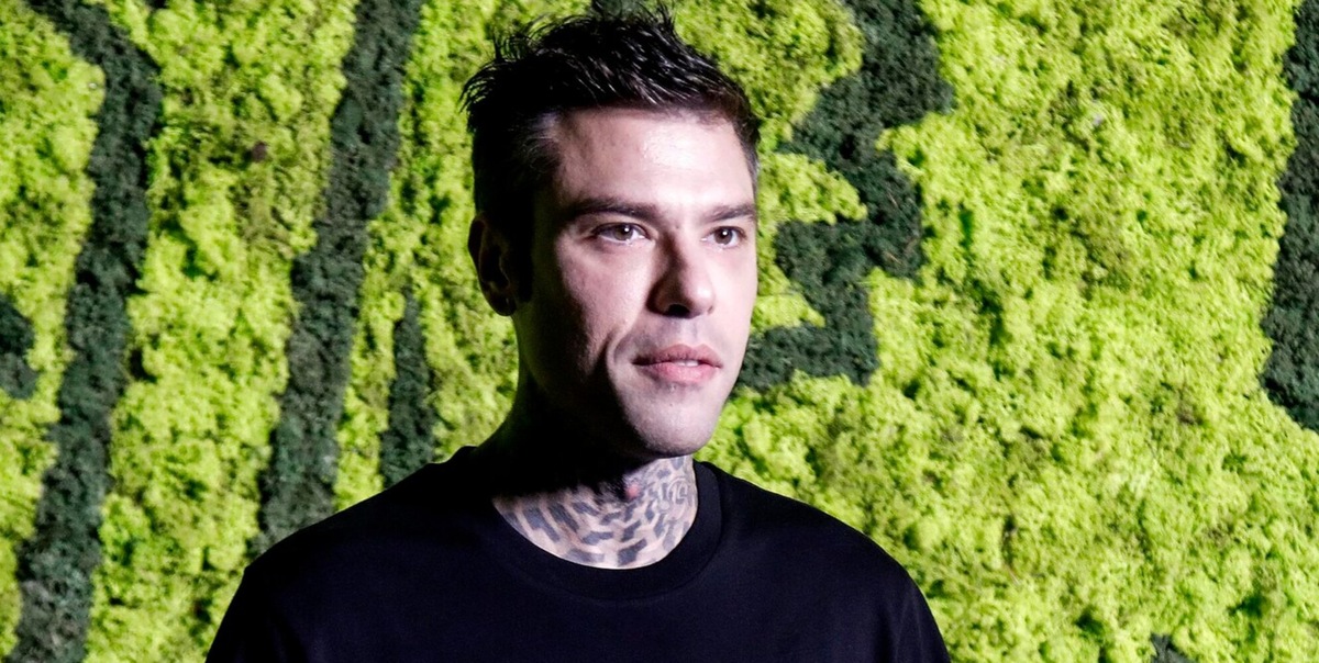 Fedez dimesso dall'ospedale, le prime parole: "Ho bisogno di riposo"