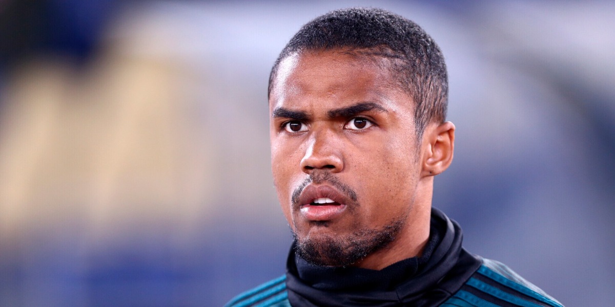 Douglas Costa libero sul mercato: l’Arabia chiama, i tifosi Juve anche