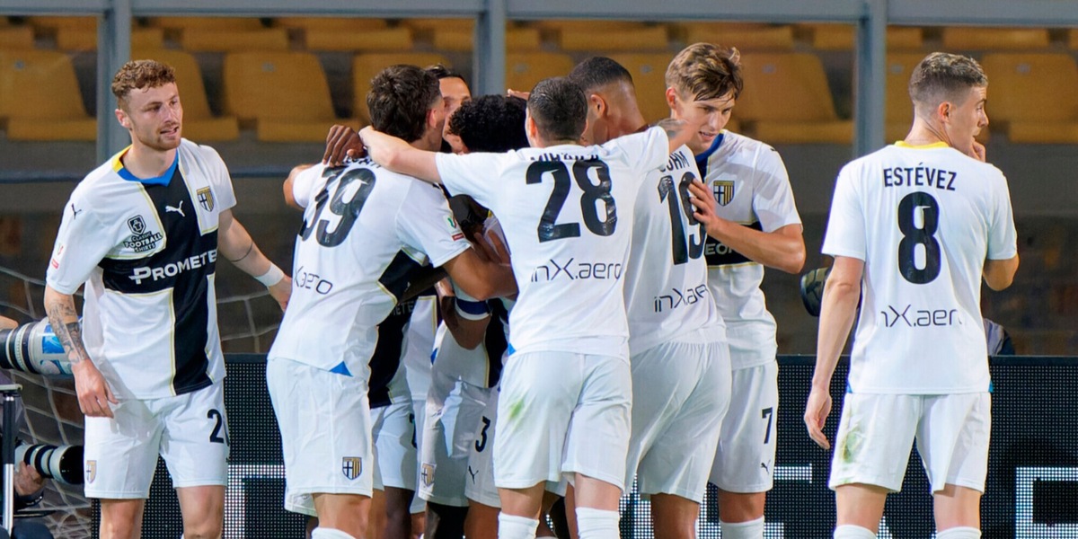 Sorpresa Parma, vince a Lecce e si regala gli ottavi contro la Fiorentina