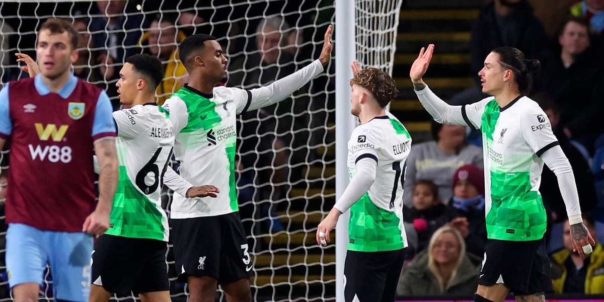 Il Liverpool vince a Burnley e si prende il 1° posto. Bene il Newcastle