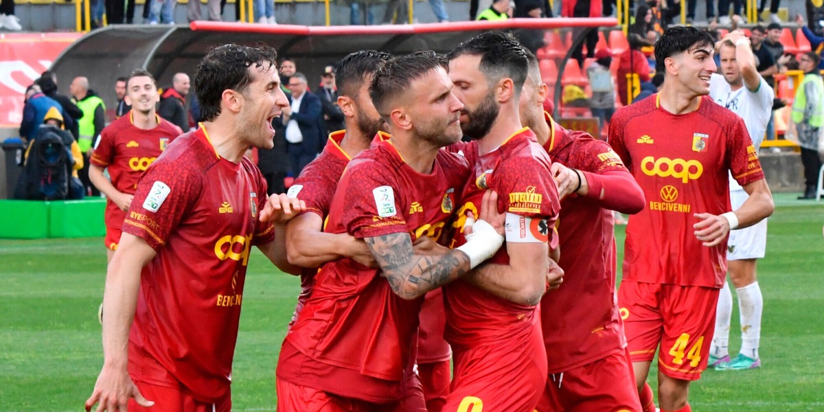 Catanzaro, ex dirigente Juve è il nuovo dg: l'annuncio ufficiale e i dettagli
