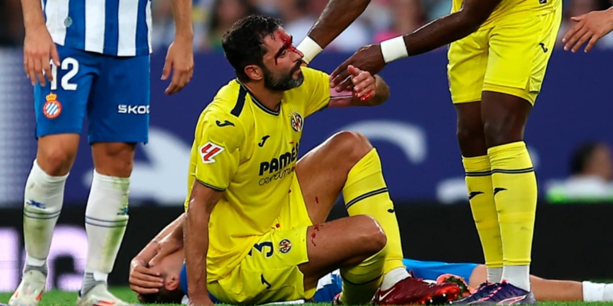 Paura Raul Albiol, maschera di sangue e uscita in barella