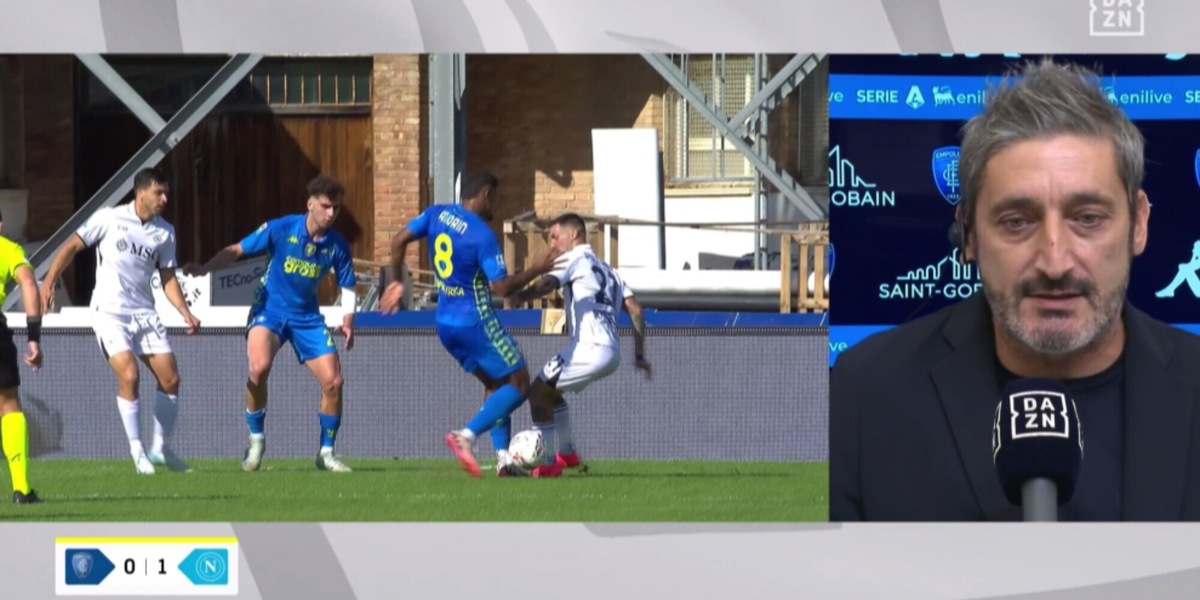 Napoli, il rigore inventato scatena la furia dell'Empoli in tv: "State glissando"