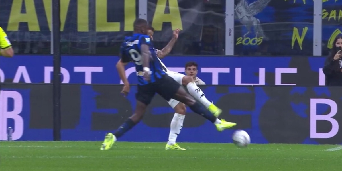 Danilo, ormai sembra Alex Sandro: l'Inter dopo lo Stoccarda, il regala rigori