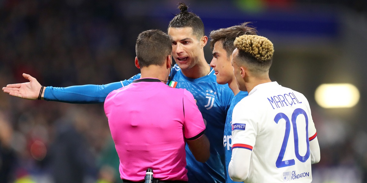 Aston Villa-Juve, fischia Gil Manzano. Ronaldo-Dybala e il Var 'spento' a Lione