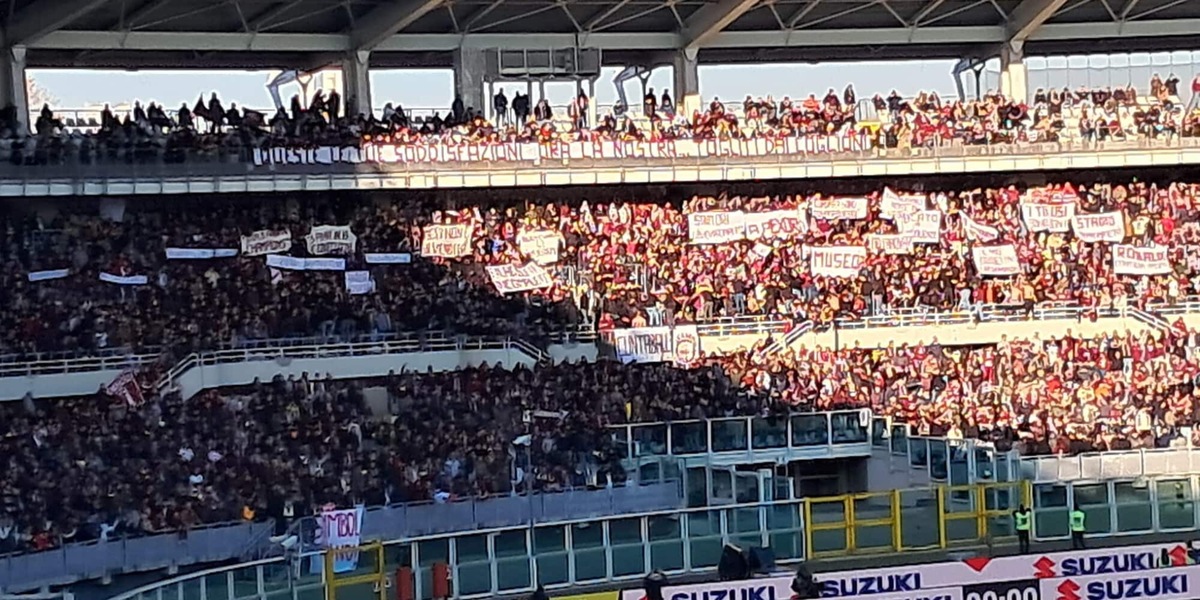 Torino-Napoli: esplode la contestazione contro Cairo
