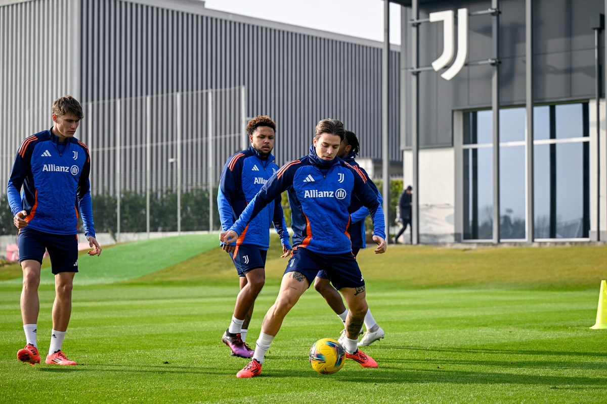 Gatti a pezzi, Douglas Luiz sorride al mercato: Motta sfianca la Juve