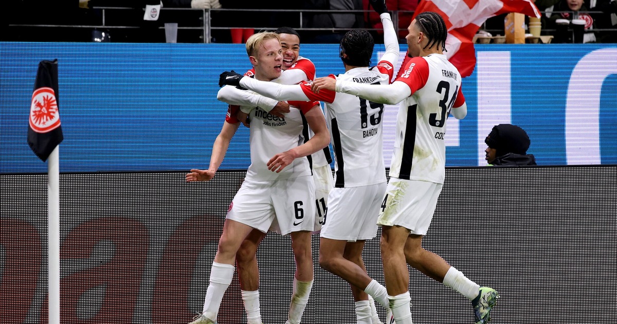 Ekitike-Hojlund, l'Eintracht a -6 dal Bayern: 3° ko di fila per il Dortmund