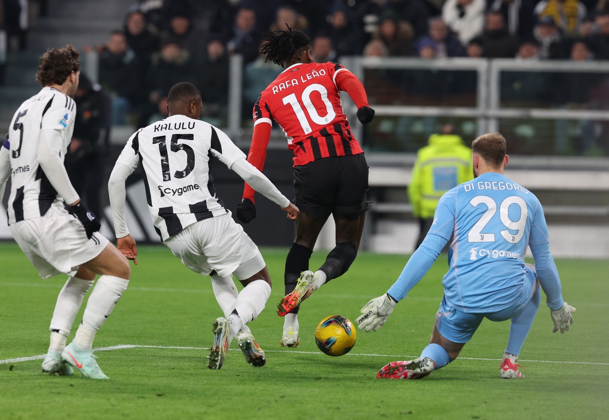 Juve-Milan, le istantanee più belle