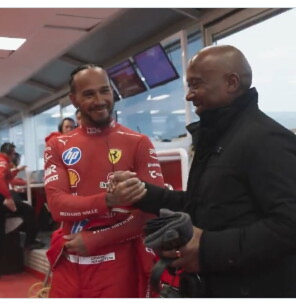 Hamilton, l'emozione Ferrari da condividere con mamma e papà