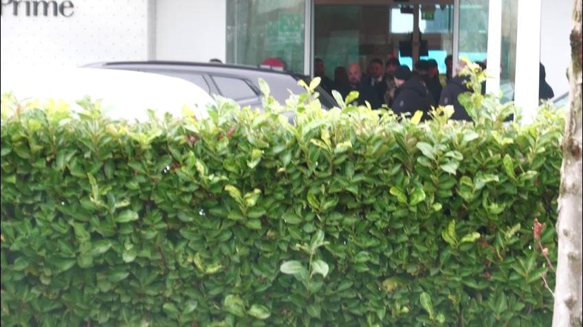 Milan, l'arrivo a Milano di Walker: le prime immagini del calciatore inglese