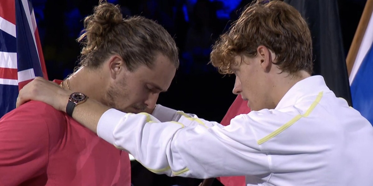 Zverev, l'abbraccio di Sinner e le lacrime davanti a tutti: "Sei troppo forte"