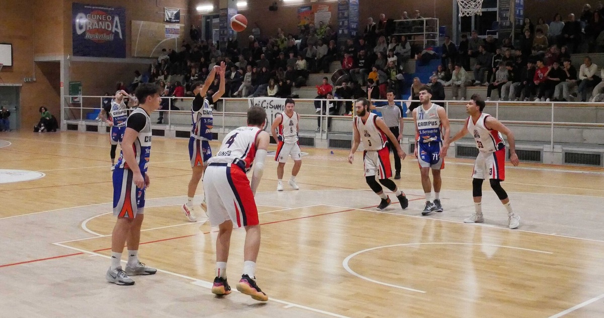 Grande partenza e Campus vince nettamente a Cuneo