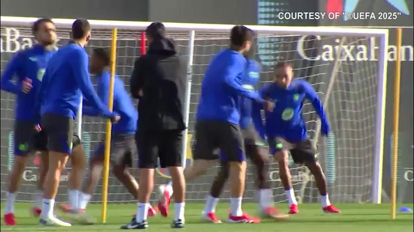 Il Barcellona prepara la sfida all'Atalanta