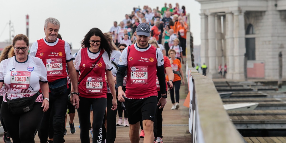 Venicemarathon campione di solidarietà: raccolta la cifra record 175.570 euro con il Charity Program 2024