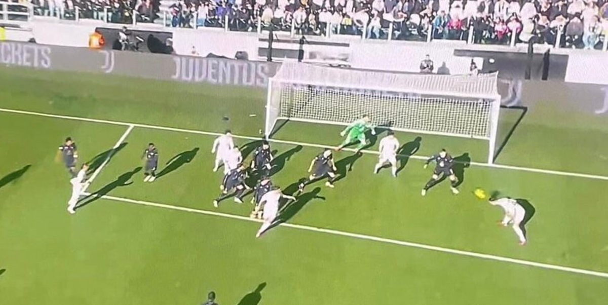 De Sciglio e il gol alla Juve: perché doveva essere annullato