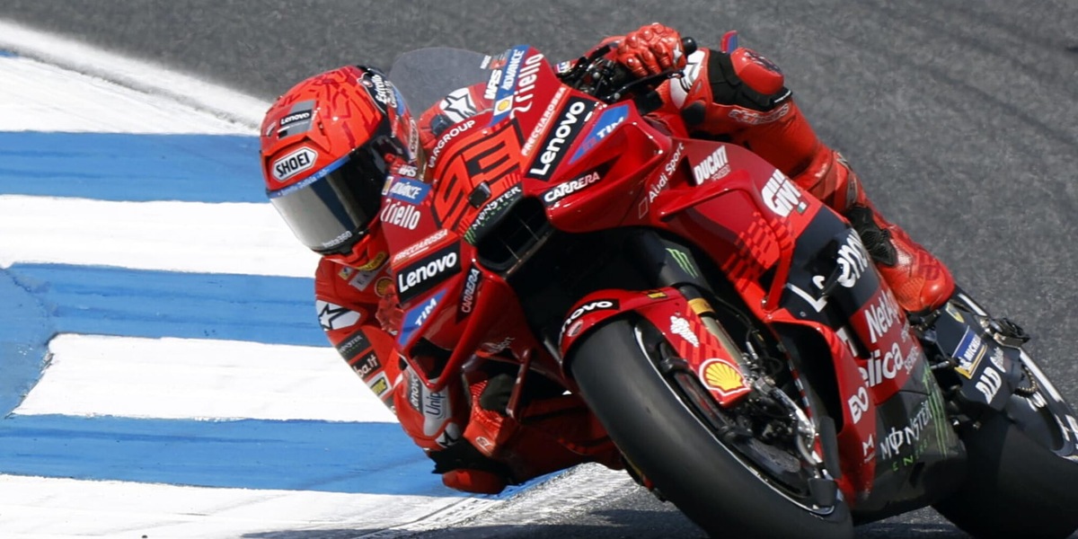Marc Marquez fa il vuoto e vince la Sprint in Thailandia. Bagnaia terzo