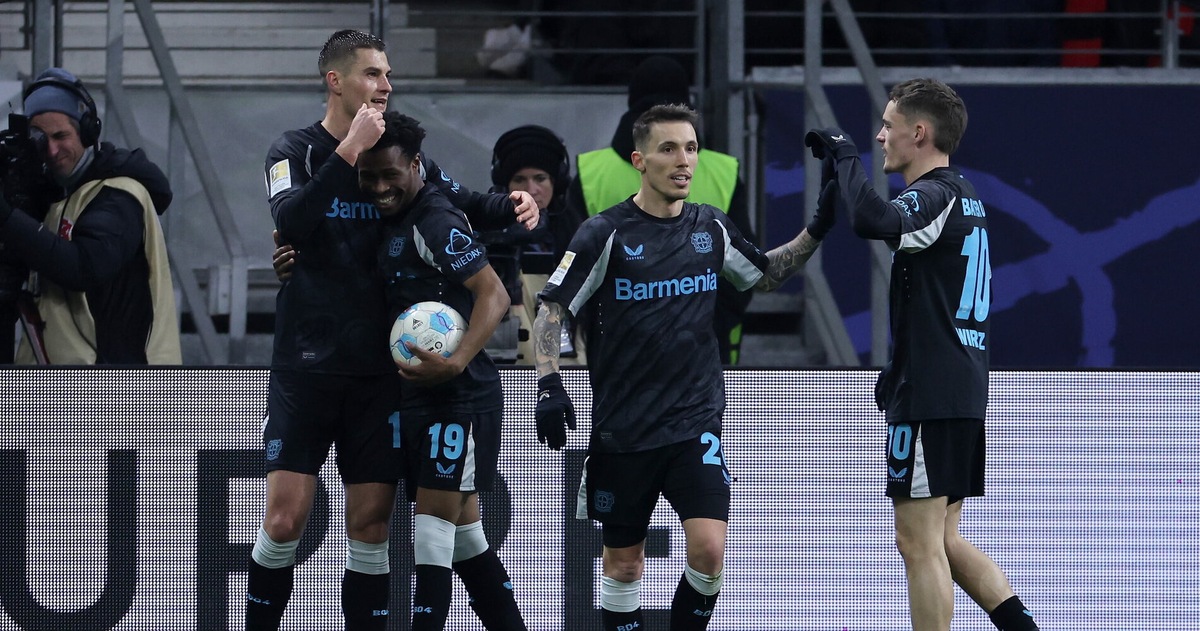 Schick trascina il Bayer: poker all'Eintracht. Colpo Magonza a Lipsia