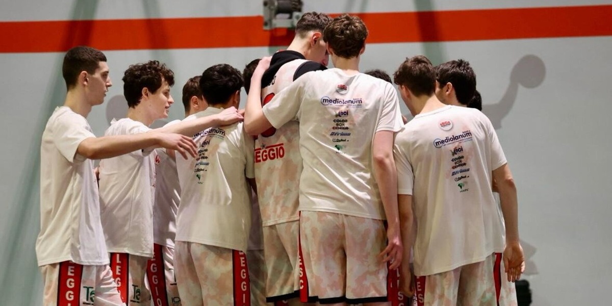 Oleggio Magic Basket regola Siena all'overtime