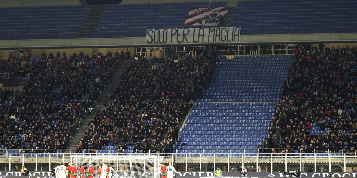 "Cardinale devi vendere, vattene": Milan-Lazio, San Siro è un solo coro