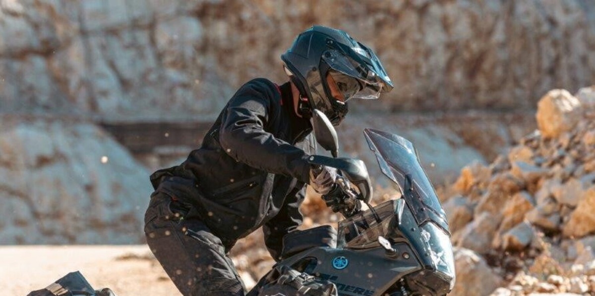 GIVI 80.1 Enduro: il nuovo casco integrale più leggero e versatile