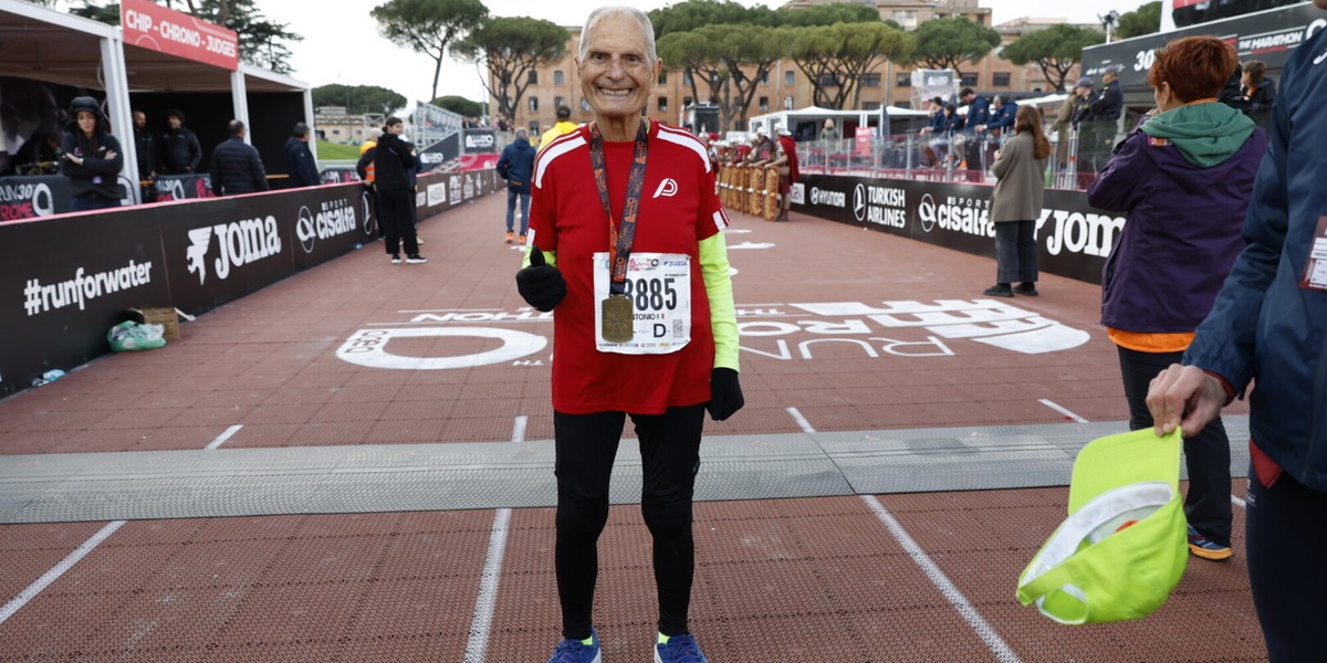 Antonio Rao, 92 anni e un'altra medaglia di Acea Run Rome The Marathon
