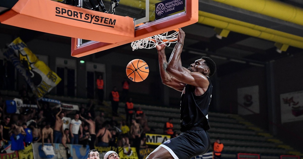 La Bertram batte anche l’AEK Atene in volata