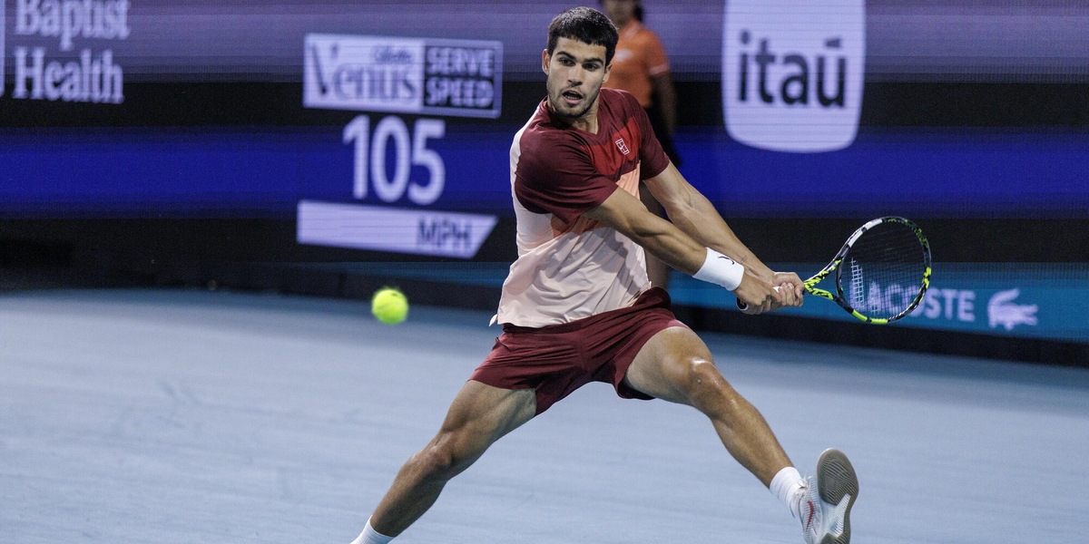 Alcaraz subito eliminato a Miami: clamoroso! Sinner vince ancora senza giocare