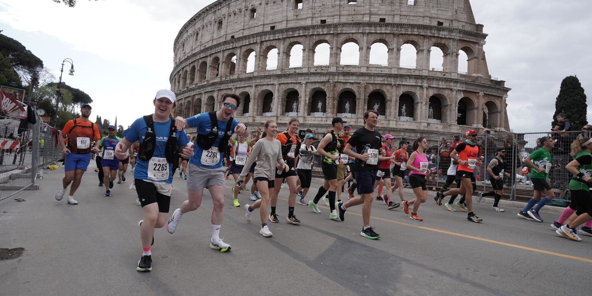 Con 2h07'35" la maratona di Roma si conferma la maratona più veloce 2025 in Italia