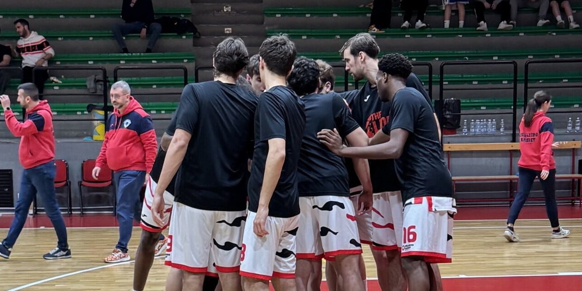 Collegno Basket lotta al PalaEstra, ma la Mens Sana la spunta nella ripresa