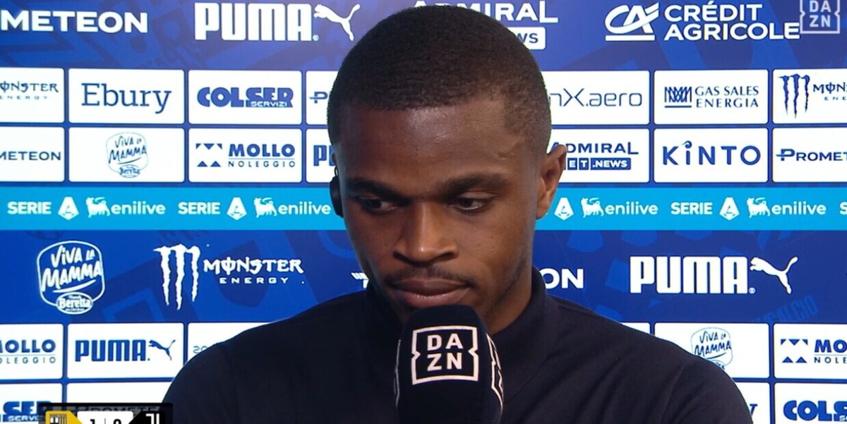 Kalulu spiega perché la Juve prende gol di testa in continuazione: "C'è un motivo"