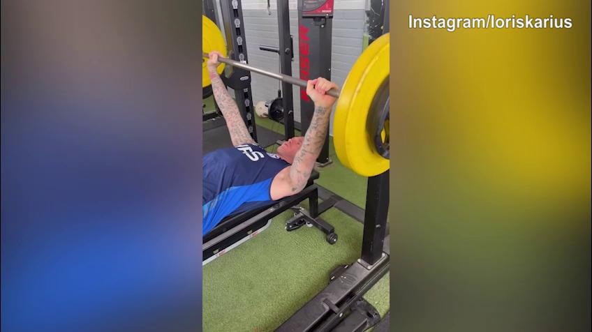 Schalke 04, lavoro con i pesi ed in palestra per Karius
