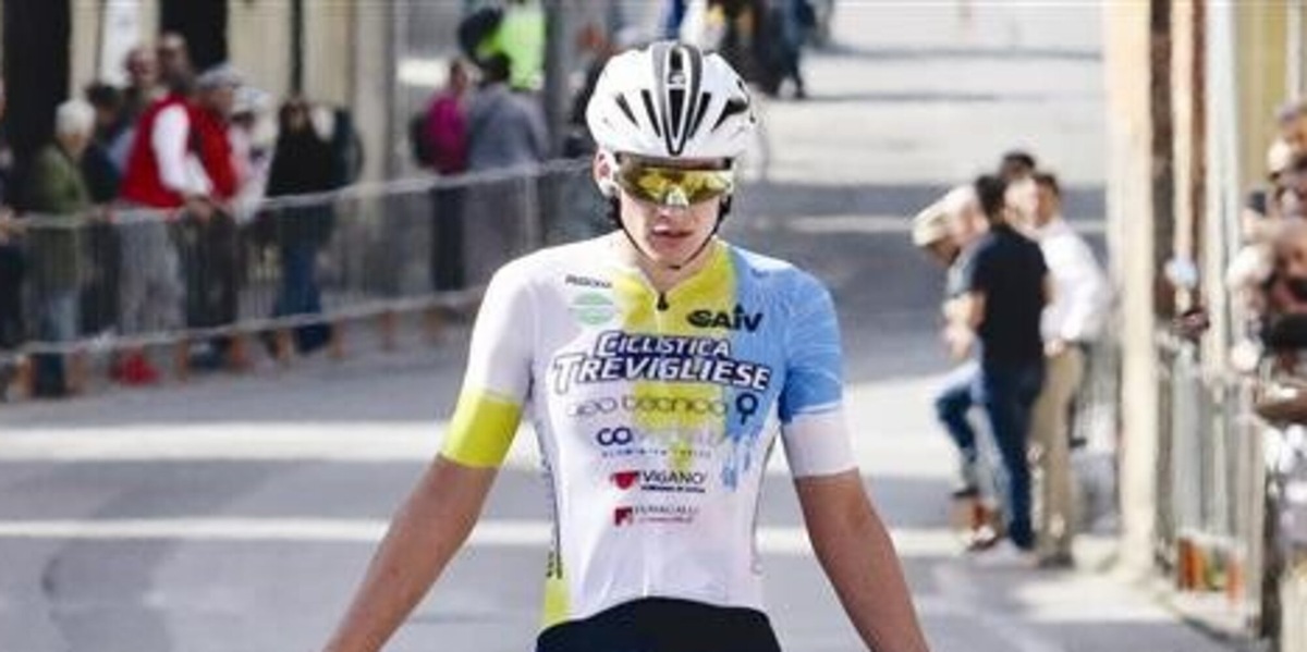 Ciclismo, Agostinacchio sfiora il colpo nella Corsa della Pace