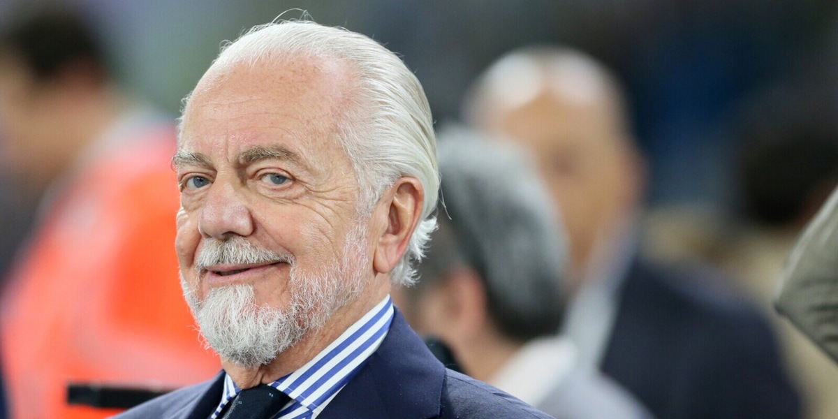 De Laurentiis sicuro: “Il Napoli non è in vendita, nemmeno per 2 miliardi e mezzo". Poi incorona Conte