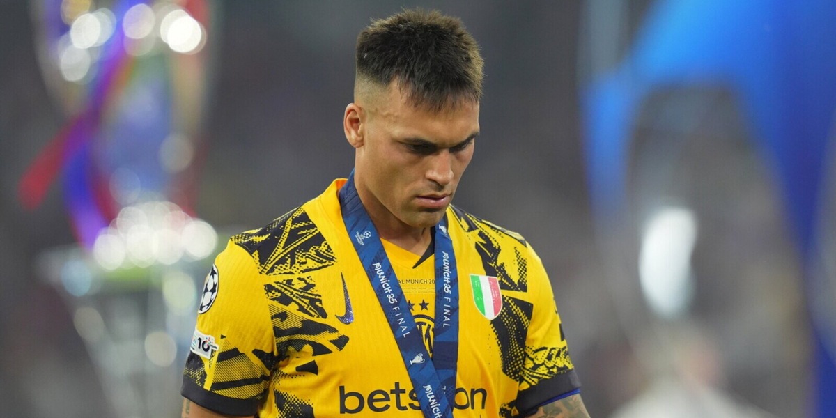 Le leggende della Serie A presentano il Mondiale per Club. Vieri promuove Lautaro