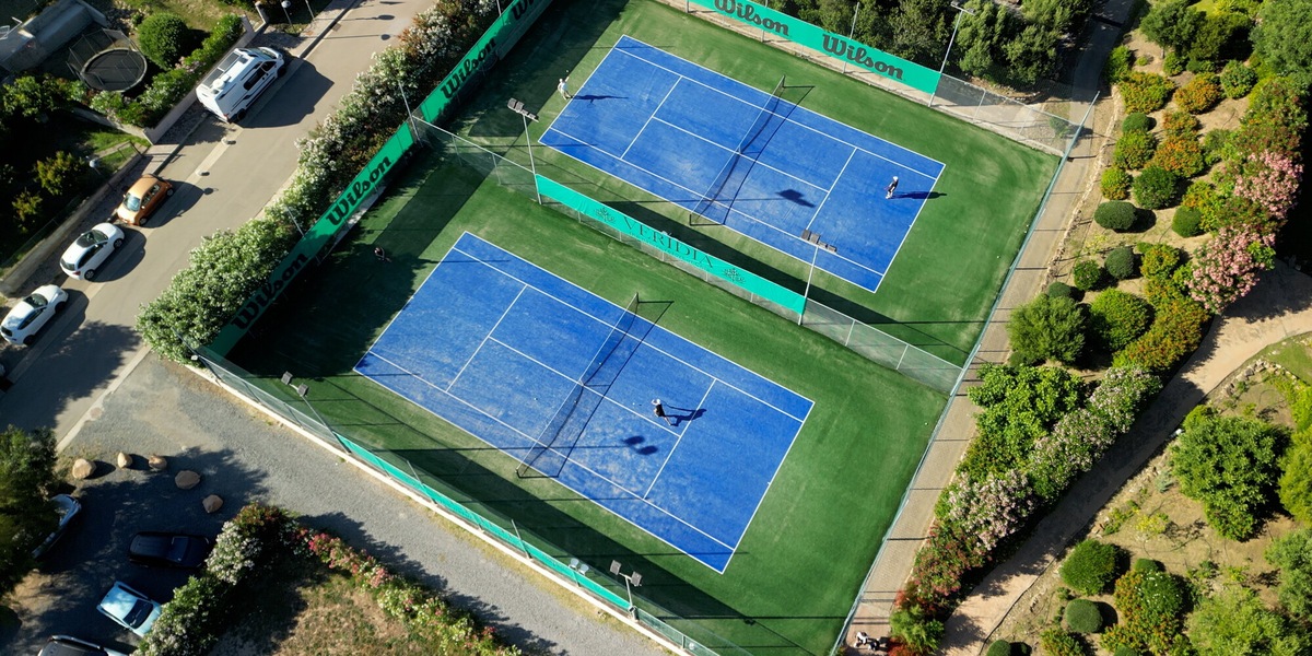 Brambati, Dida, Donadoni e Legrottaglie al Tennis VIP Cup 2025 in Sardegna