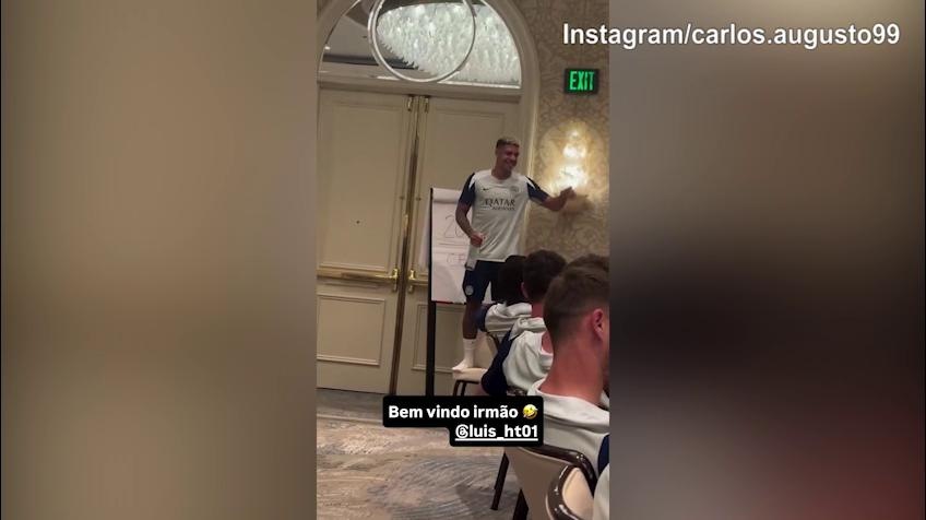Inter, Luis Henrique si presenta tra canto e ballo...