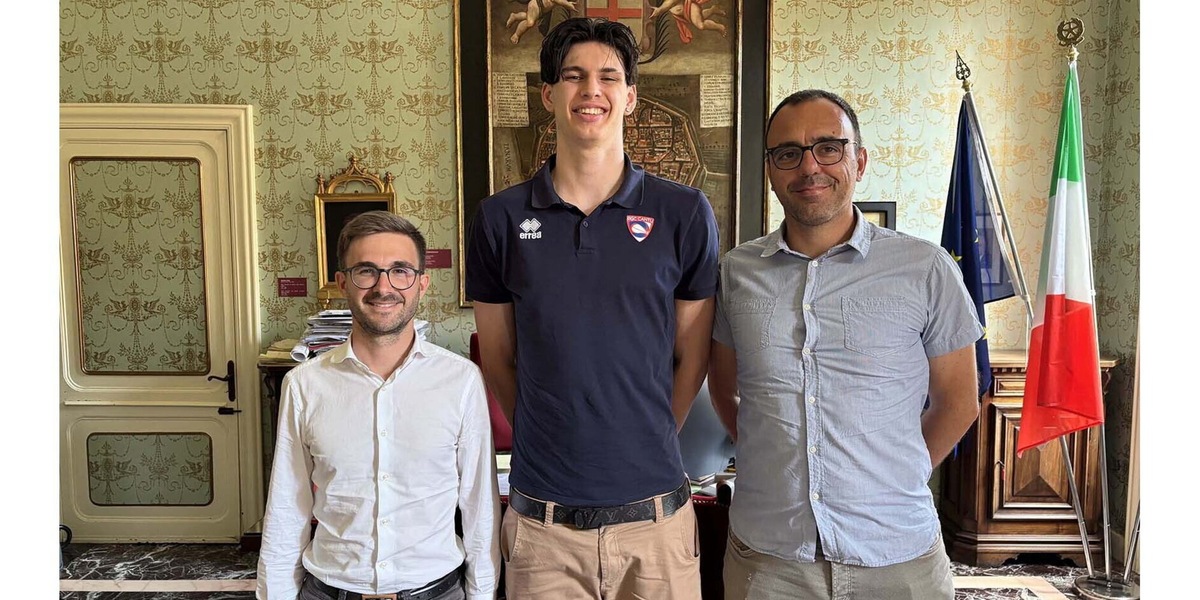Riccardo Pavese accolto ad Alba dal Sindaco per il secondo posto ai Nazionali U17 di Basket