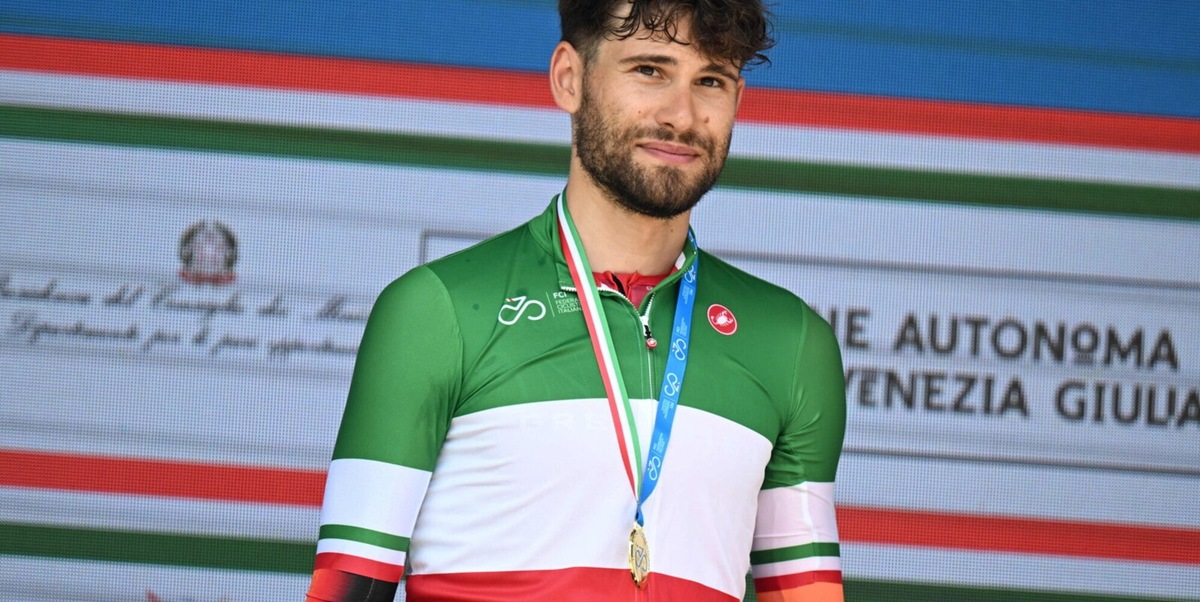 Super Ganna, si vede solo in tricolore