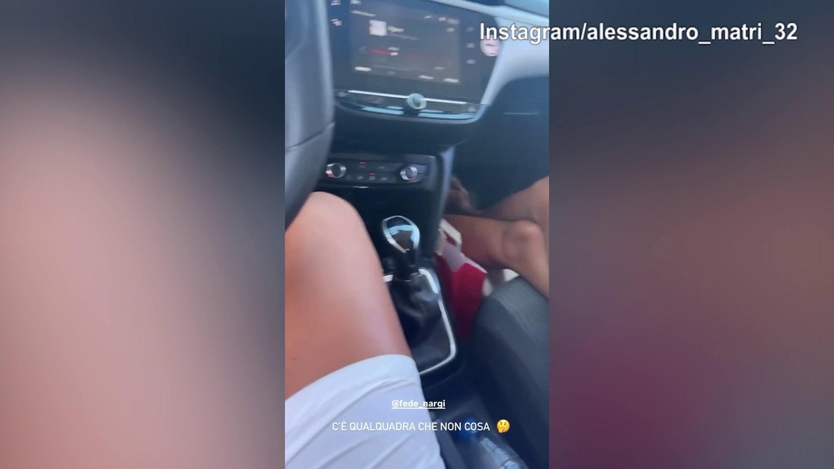 Matri si 'preoccupa' di Federica Nargi: "Stai leggendo troppo..."