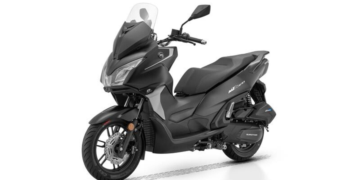 QJMOTOR MTX 300: lo scooter a ruote alte che porta grinta nel t+raffico