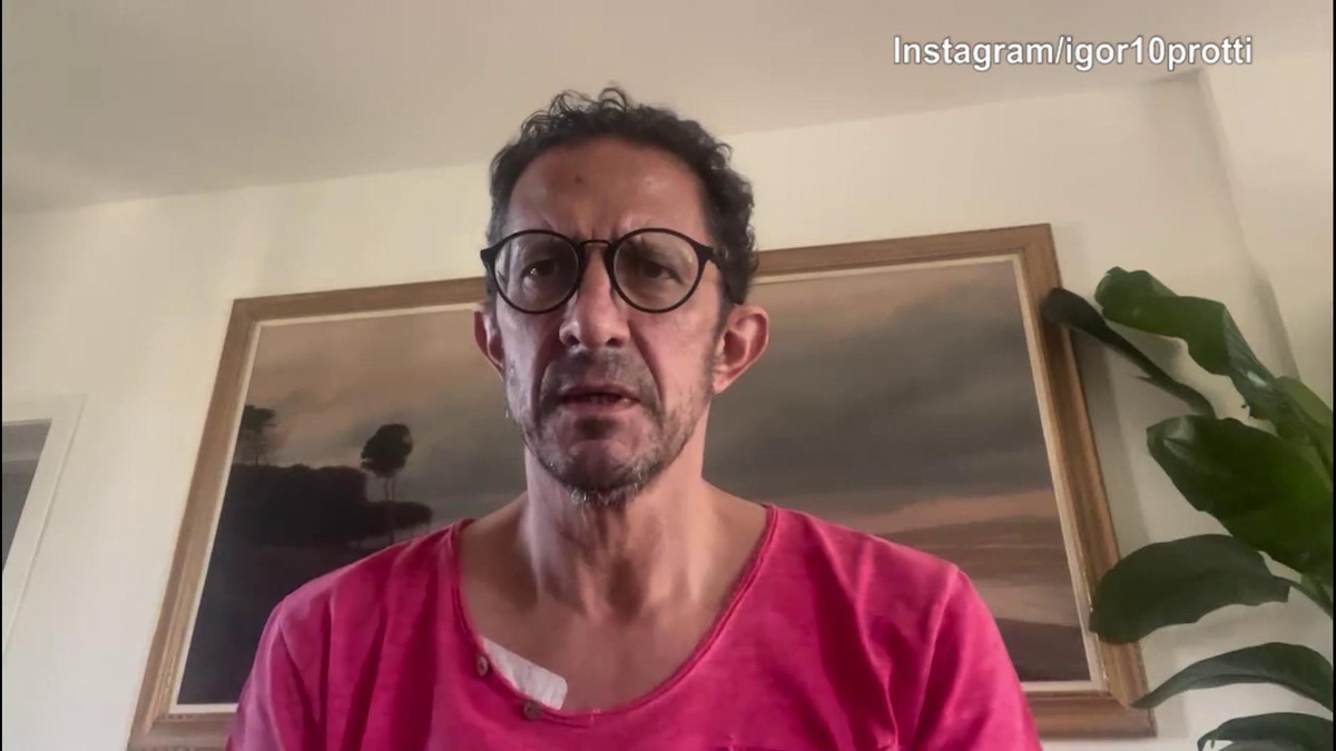 Protti ringrazia e saluta i fan: "Affetto incredibile, la lotta continua"