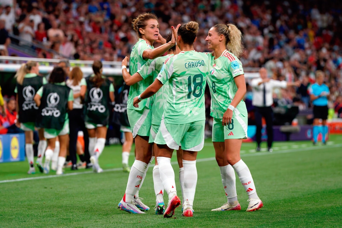 Italia, storica semifinale all'Europeo: Girelli da sogno, doppietta indimenticabile