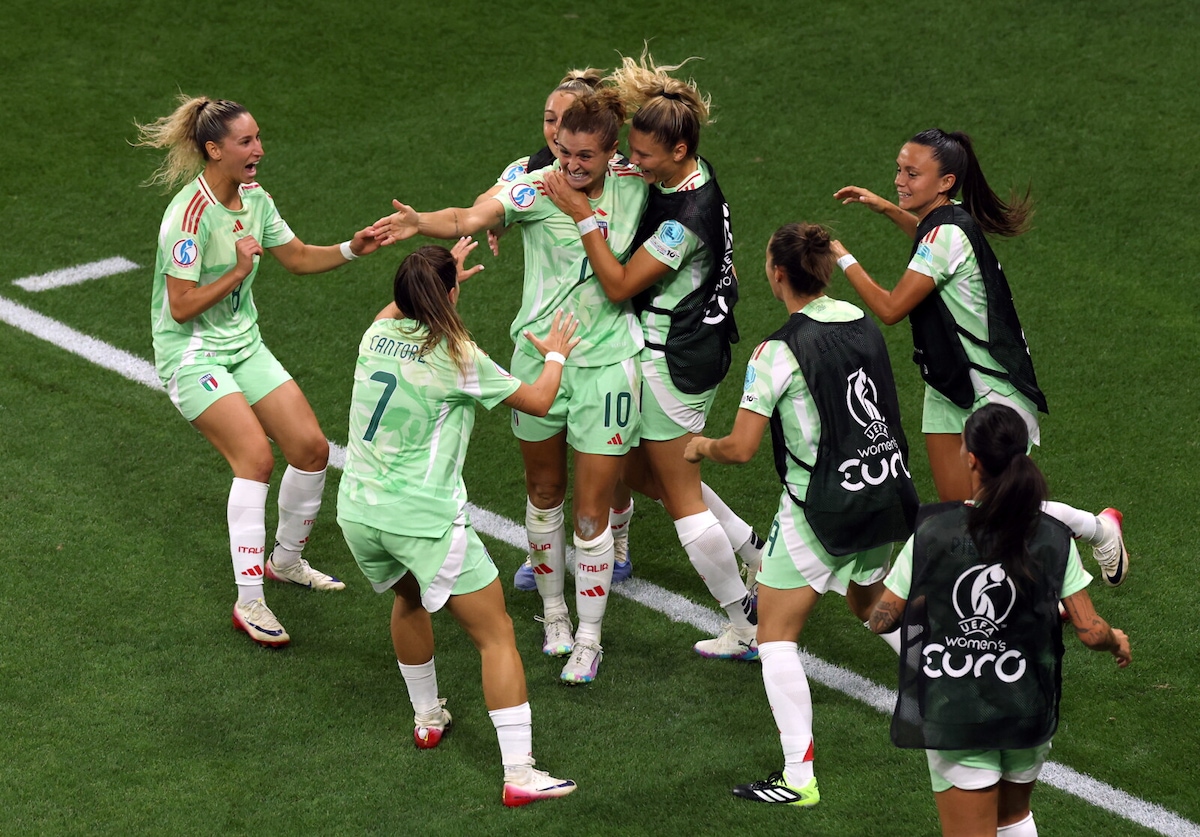 Italia, storica semifinale all'Europeo: Girelli da sogno, doppietta indimenticabile