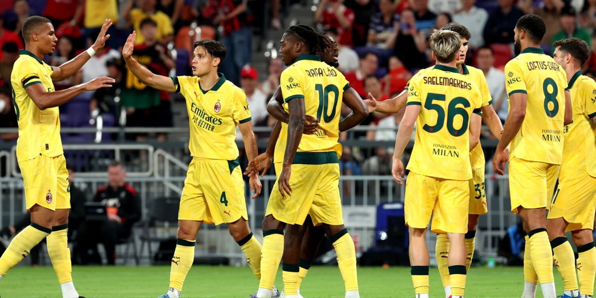 Milan, Allegri e Leao sorprendono il Liverpool in contropiede: che poker!