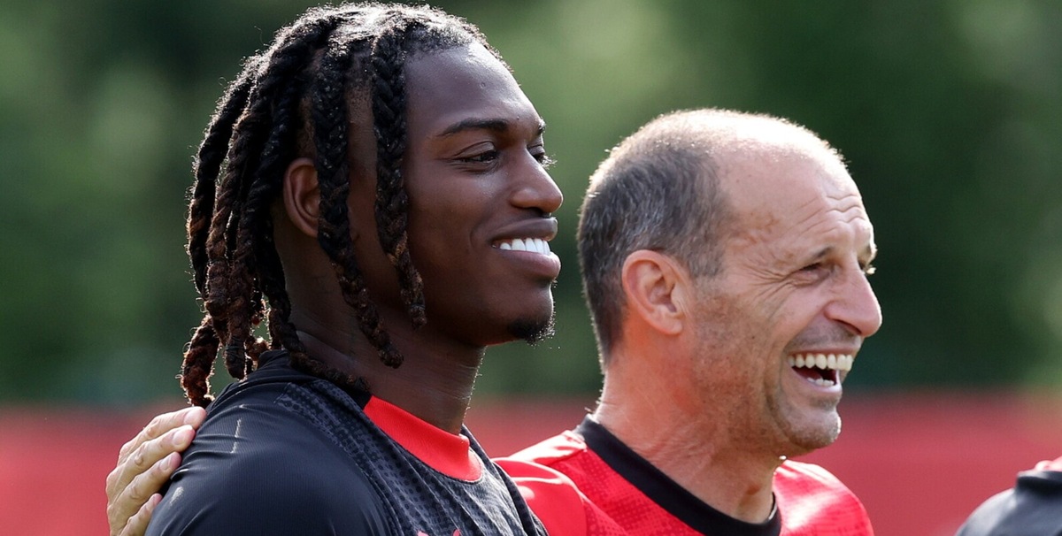 "Milan, lasciare San Siro è un delirio. Ibra inadeguato, neanche Allegri ce la farà con Leao"